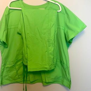 - Wonder flex scrub set top 4xl fits like 3xl pants size xl